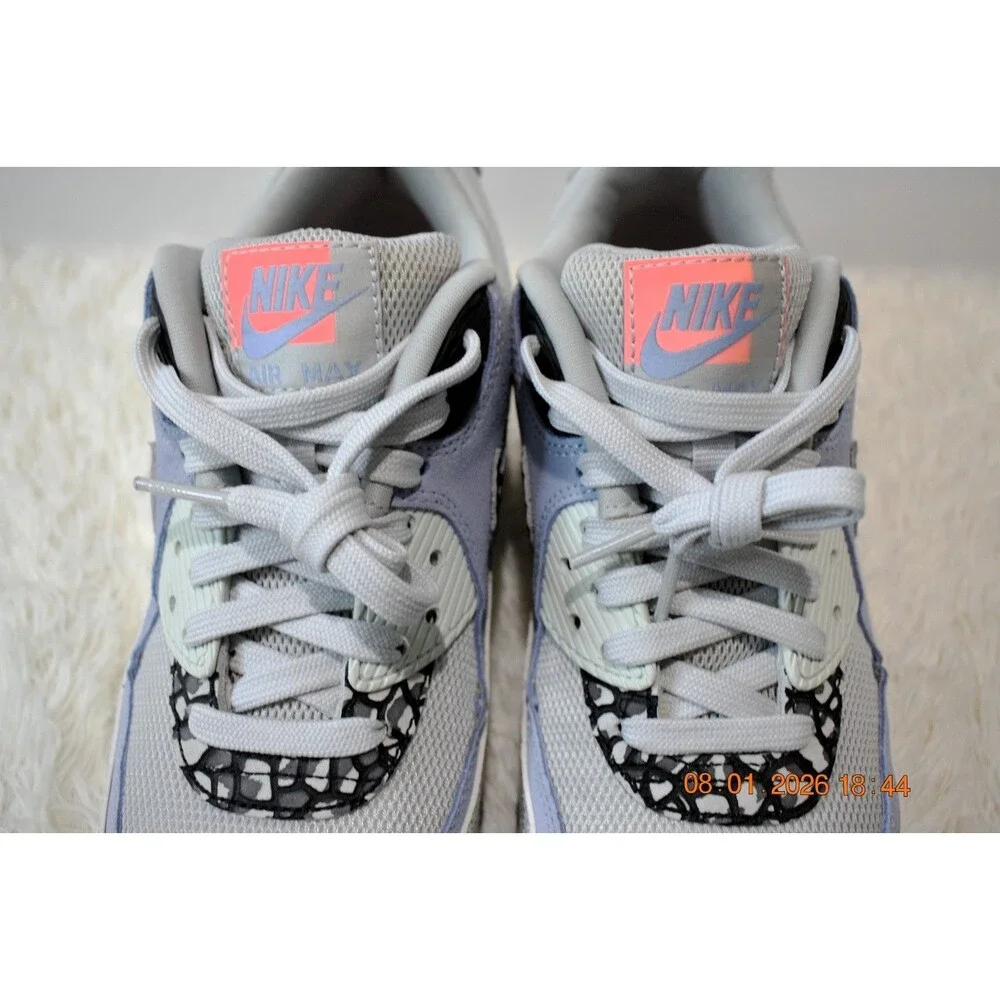 Nike Air Max 90 Premium PLATINUM/BLACK FIBERGLASS (443817-007) Women's Size 8.5